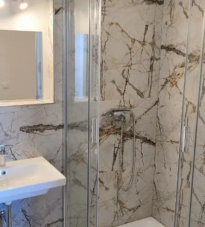 Center Penthouse: Modern One-bedroom With Free Parking Apartment Prague