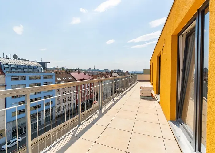 One Bedroom Penthouse # 82 In The Brand New Building Close To The Center With Free Parking Appartement Praag